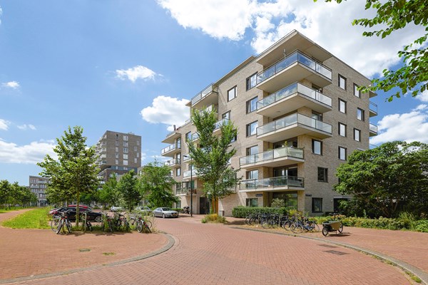 Sold: Rie Mastenbroekstraat 63, 1095 MJ Amsterdam